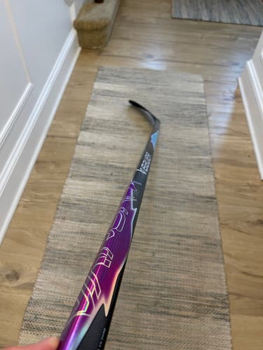Senior Bauer Vapor Flylite Right Handed Hockey Stick P90TM 77 Flex (New)