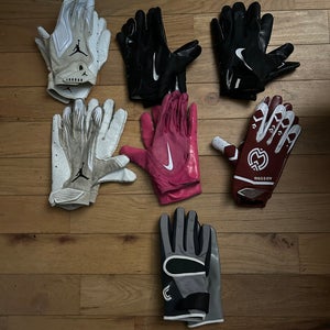 Football glove lot ( Check the description !!!)