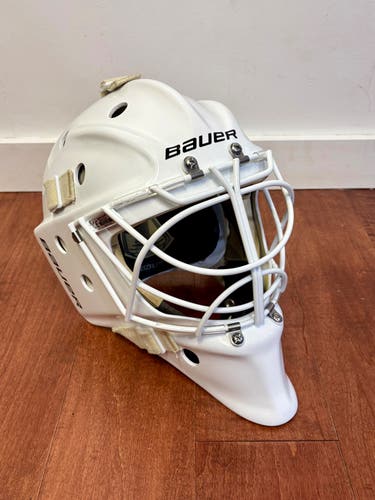 S20 Bauer 960 Profile Senior Large White Goalie Mask W/ New White Cat Eye Cage (Used)