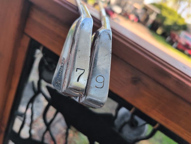 Men's Left Hand Iron Set Regular Flex (Used)