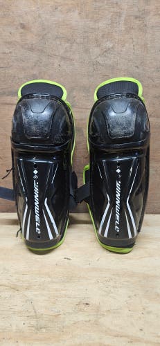 Youth Winnwell 9" Shin Pads (Used)
