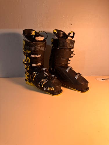 Mondo 25 & 25.5 Unisex Rossignol AllTrack 130 Pro All Mountain Ski Boots Stiff Flex (Used)