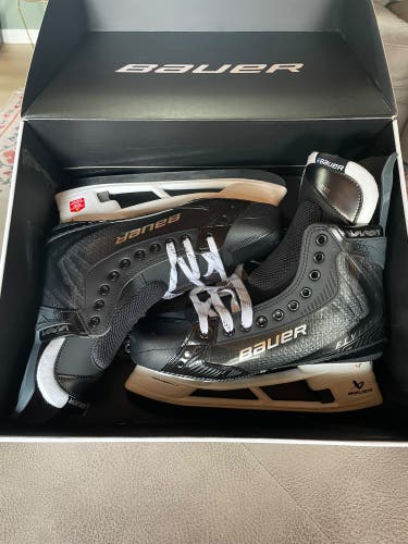 Black 2025 Bauer Vapor Flylite Hockey Skates Pro Stock 11 (New)