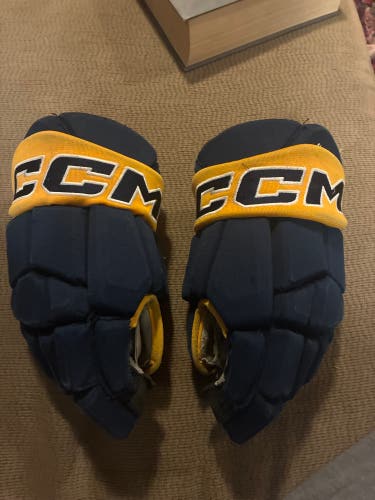 CCM 85C Gloves 13" (Used)
