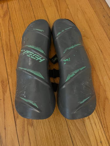 Shin Guards Medium/Large Slytech Shin Guard (Used)