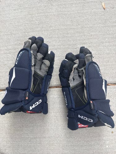 CCM Tacks AS-V Pro Gloves 15" (Used)