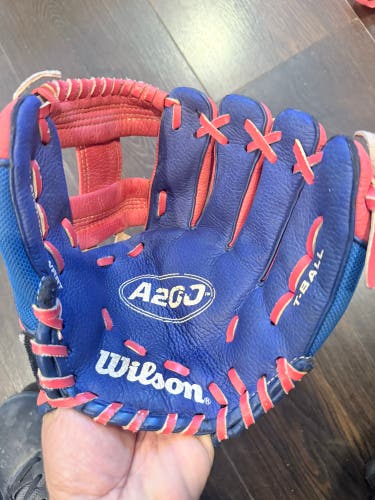 Wilson A200 All Position T-Ball 10 Inch Glove Red And Blue
