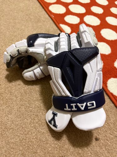 Yale Lacrosse Gloves Brand New (Never worn)