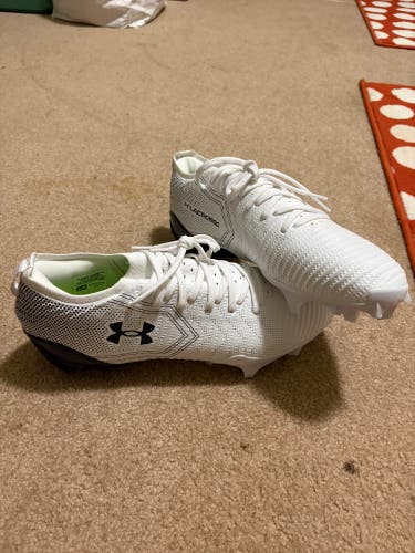 Men's Size M 11.5 (W 12.5) Under Armour Blur Cleats (Brand New)