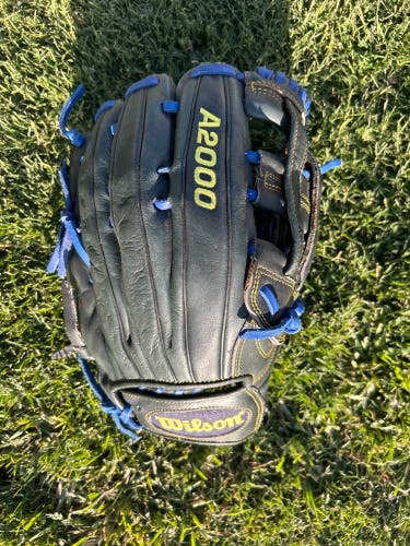 Wilson A2000 RH Baseball Glove 12.75" (Used)