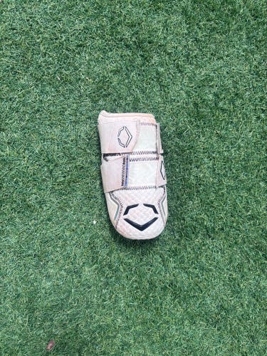White Senior EvoShield Elbow Guard Elbow Protection (Used)
