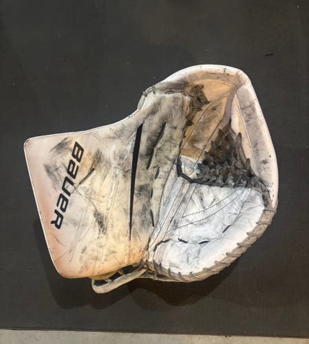 Bauer Hyperlite 2 Regular Pro Stock (Used)