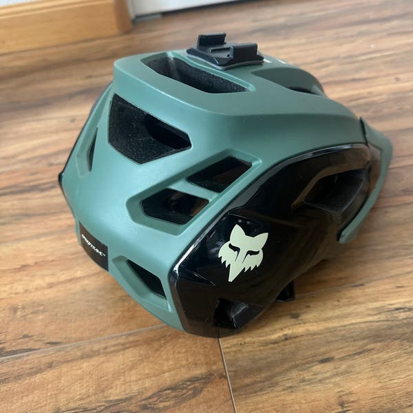 Fox Speedframe Pro MTB Bike Helmet Large 59-63cm MIPS Green | SidelineSwap | Buy and Sell on SidelineSwap Fox Speedframe Pro MTB Bike Helmet Large 59-63cm MIPS Green | SidelineSwap | Buy and Sell on SidelineSwap