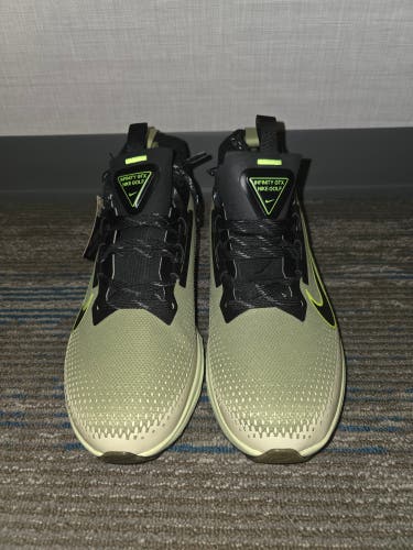 Nike Infinity Tour 2 GORE-TEX. Size 12