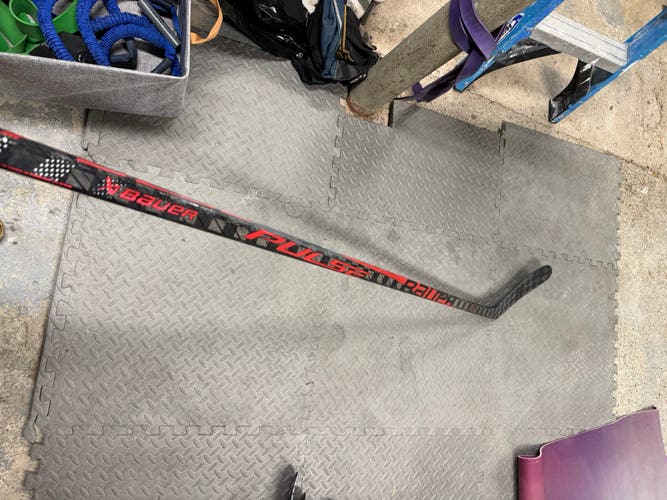 Senior Bauer Pulse Left Hand Hockey Stick P92M 87 Flex Pro Stock (New)