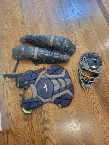 All Star Catchers Set Blue and Grey All Star System 7 Axis Catcher's Set (Used)
