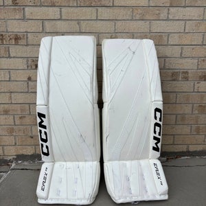 33" CCM EFlex 7.5 Goalie Leg Pads (Used)