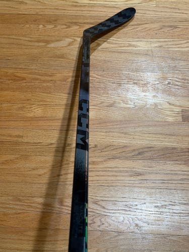 Junior CCM Ribcor Trigger 10 Pro *Chrome* Right Handed Hockey Stick P28+1/4 50 Flex (Used) *READ*