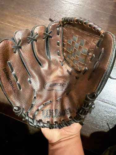 Used Like New Wilson A300 LH Baseball Glove 11"