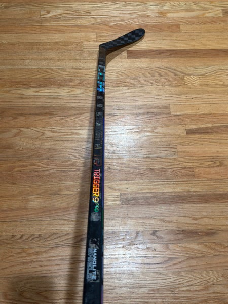 Intermediate CCM Ribcor Trigger 9 Pro Right Handed Hockey Stick P28 55 Flex (Like new)