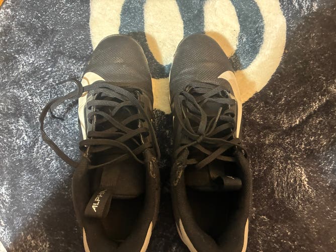 Men's Size M 8.5 (W 9.5) Nike Cleats Turf Cleats (Used)