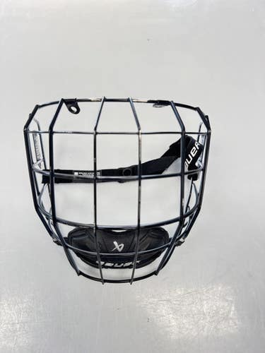 Used Bauer Hockey Wire Mask None MD 11860-S000309293