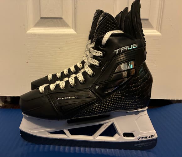 True Custom SVH Pro Skates (like new) 2025 Size 6.5 Regular Width (New) Pro Stock OHL
