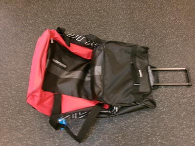 Used Bauer Sr Hockey Wheeled Red 11339-S000202324