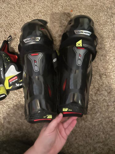Bauer Shin Pads