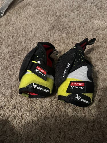 Junior Small Bauer Elbow Pads (Used)
