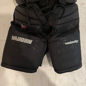 Junior Small Vaughn V7 Hockey Goalie Pants (Used)