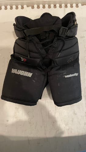 Junior Small Vaughn V7 Hockey Goalie Pants (Used)
