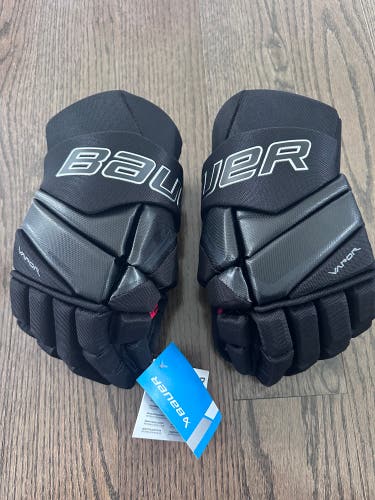 Bauer Vapor Fly 40 Gloves 15" (New)