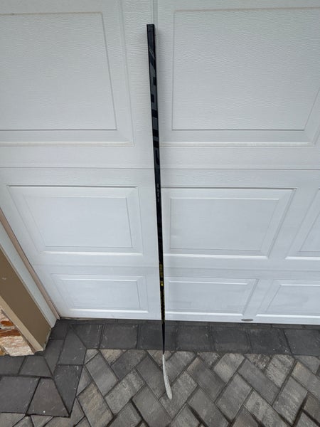 Junior Bauer Supreme 3S Hockey Stick Right Handed P92 (Used) -