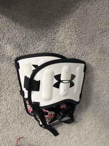 Youth Youth Under Armour Rib Pad (Used)