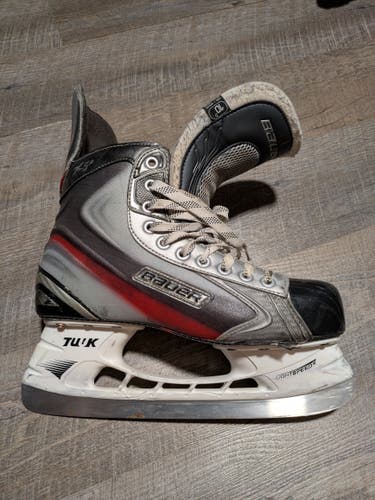 Bauer Vapor X5.0 Hockey Skates Regular Width 10 (Used)