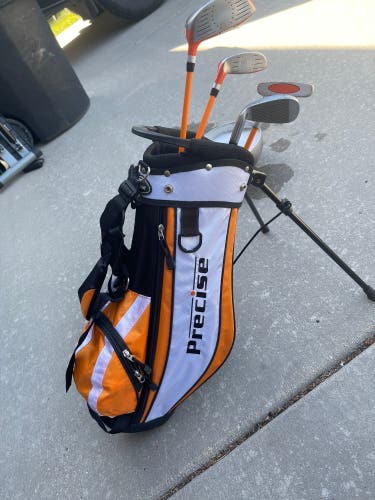 Junior Right Handed Clubs (Full Set) 4 Pieces (Used)