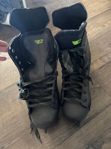 Hockey Skates 9 (New)