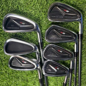 TaylorMade - R9 - IRON SET  4 -Pw - Graphite - Motore 65 Fujikura	- Regular - RH