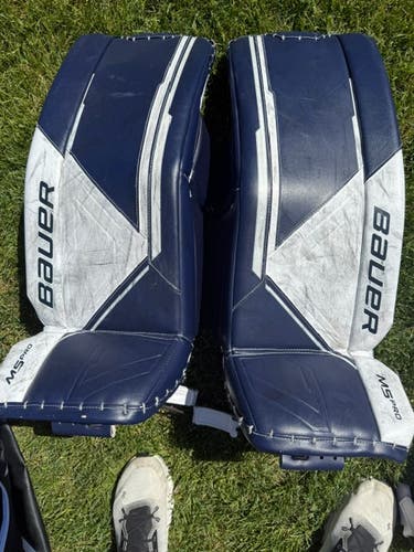 30" Bauer Supreme M5 Pro Goalie Leg Pads (Used)