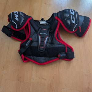 Medium Junior CCM Shoulder Pads (Used)
