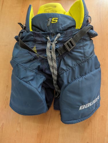 Junior Medium Bauer Hockey Pants (Used)