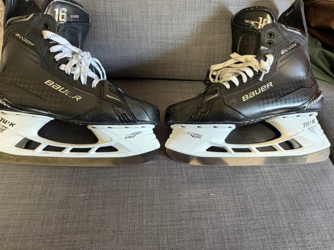 Bauer Supreme Shadow Hockey Skates Wide Width Pro Stock 10.5 (Used)