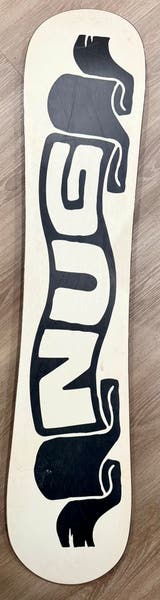 Burton Nug Snowboard Freestyle Without Bindings Medium Flex