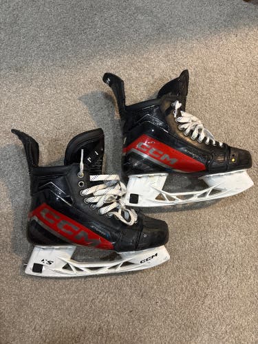 Red 2023 CCM JetSpeed FT6 Pro Hockey Skates Regular Width Pro Stock 8 (Used)
