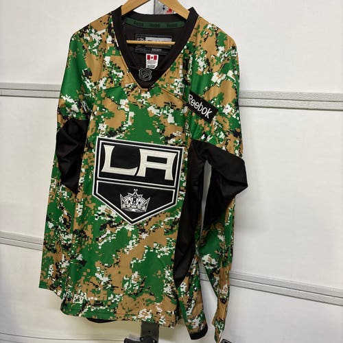 Size 54 Men's CCM Jersey (New)