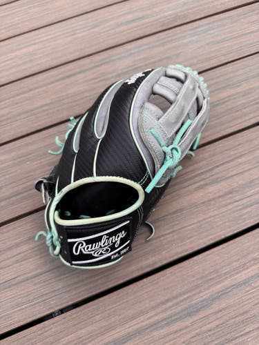 2021 Rawlings RH Outfield Heart of the Hide Baseball Glove 12.75" (Used)