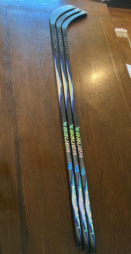Senior Bauer Vapor Flylite Left Hand Hockey Stick P28M 70 Flex (New)