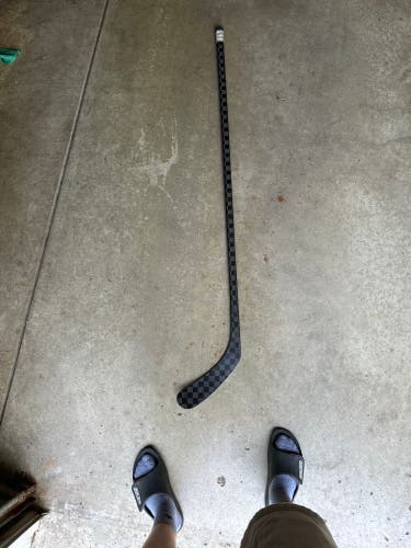 Intermediate Extra Lite Right Handed Hockey Stick P92 65 Flex (Used)
