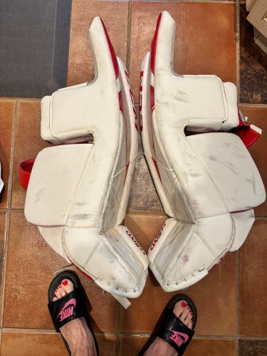 30" CCM Axis 2.9 Goalie Leg Pads Pro Stock (Used in excellent condition